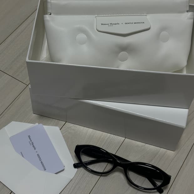 젠틀몬스터x마르지엘라 MM209 블랙