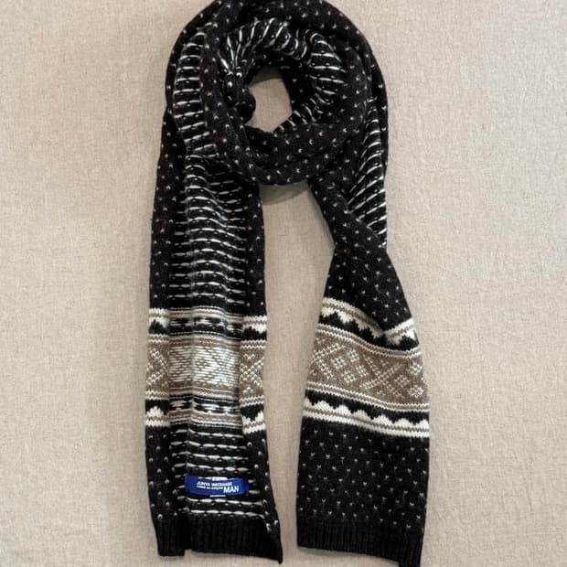 준야와타나베 노르딕 울 브라운 머플러