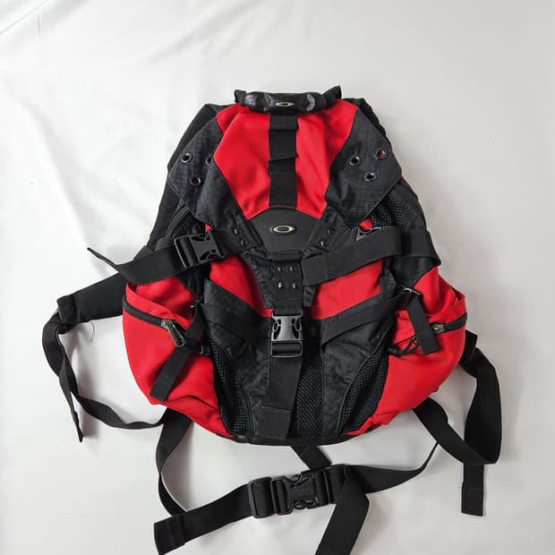 오클리 아이콘 RC백 레드 스포츠 백팩 가방