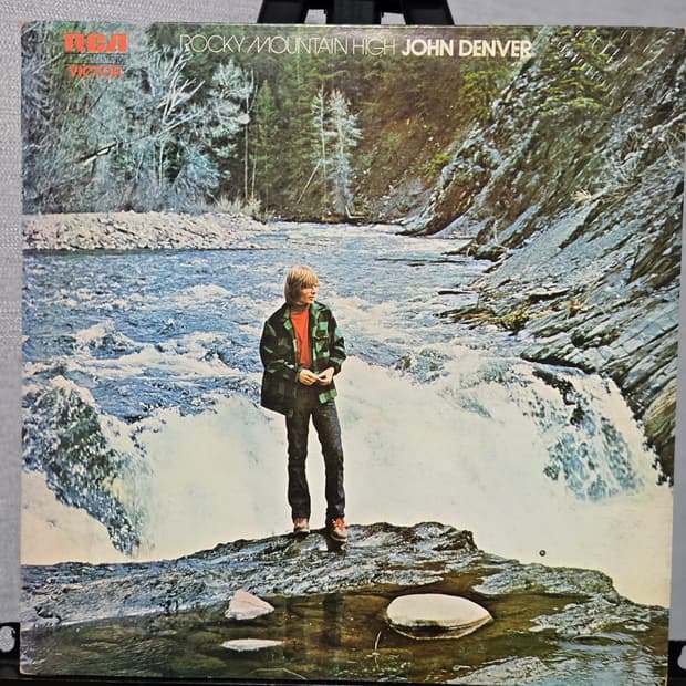 JOHN DENVER (ROCKY MOUNTAIN HIGH)LP