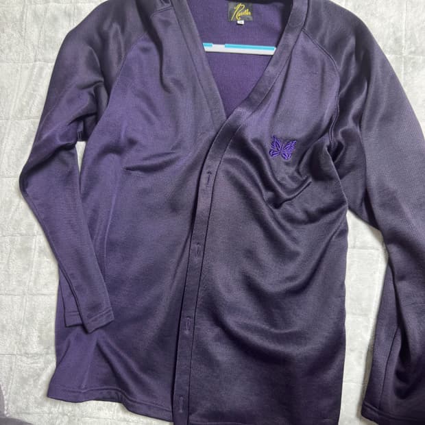 니들스 브이넥 가디건 퍼플