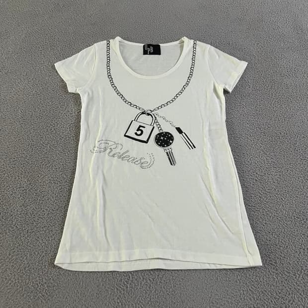 Y2k necklace t shirt