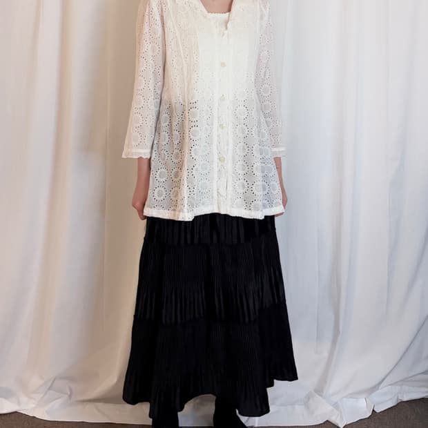Punching Lace Shirt – White