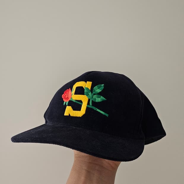 슈프림 supreme 캡 
