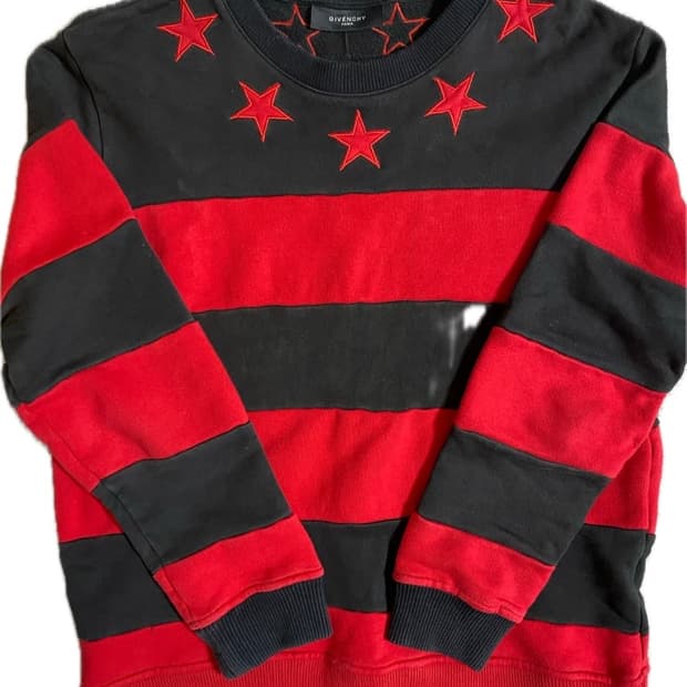 지방시 스타패치 맨투맨