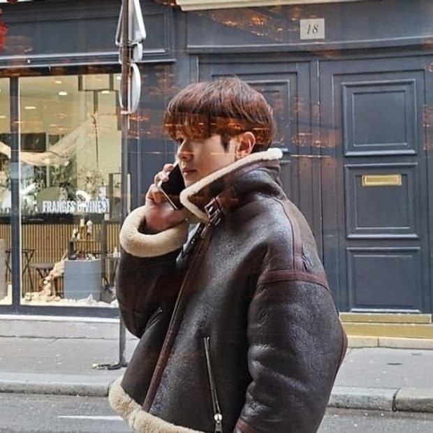 Ami 아미 무스탕