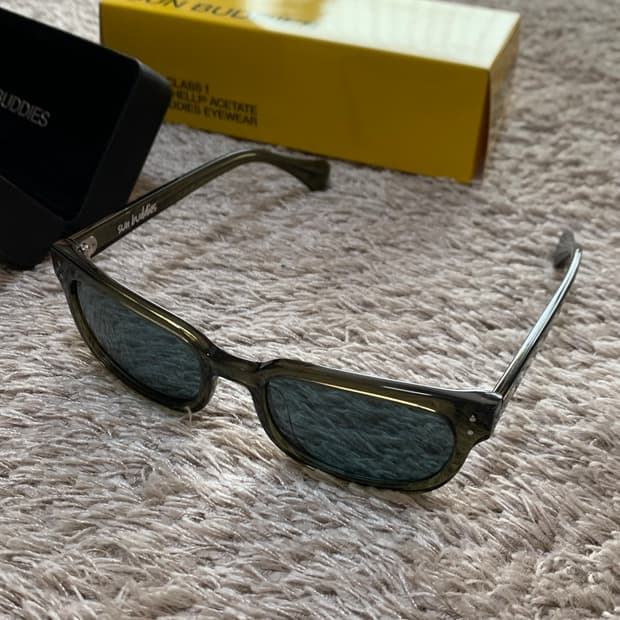 썬버디즈 앰버 선글라스 lostwoods