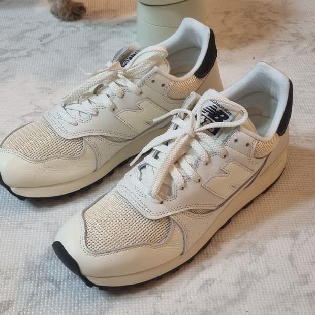 뉴발란스 475 에임레온도르 크림 화이트 블랙 285