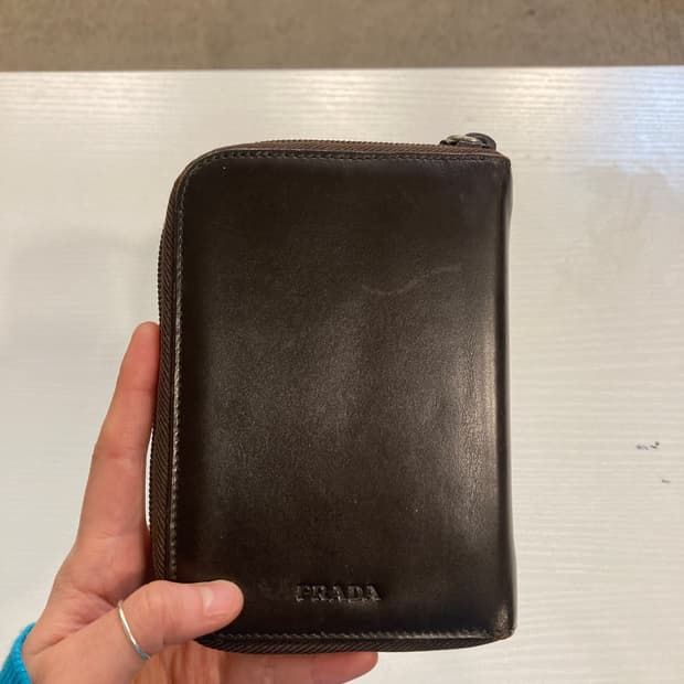 프라다 리얼 가죽 다이어리 겸 지갑