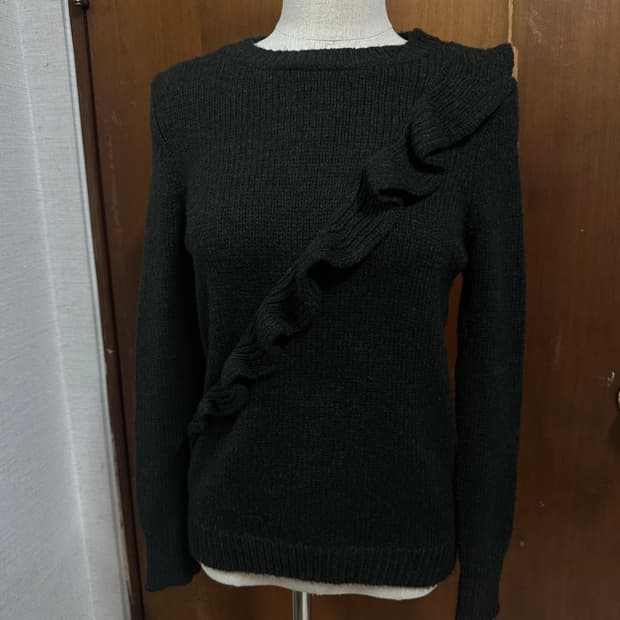 banana republic 프릴 니트