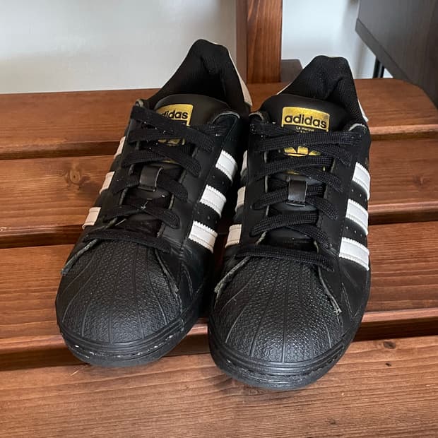 아디다스 슈퍼스타 225