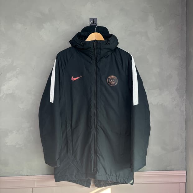 나이키 파리생제르망 스쿼드 자켓 패딩 파카
