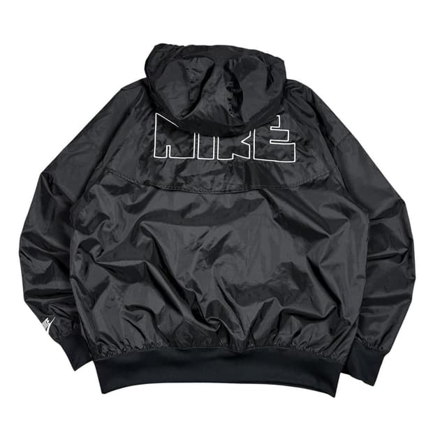 나이키 신형 블랙컬러 바람막이