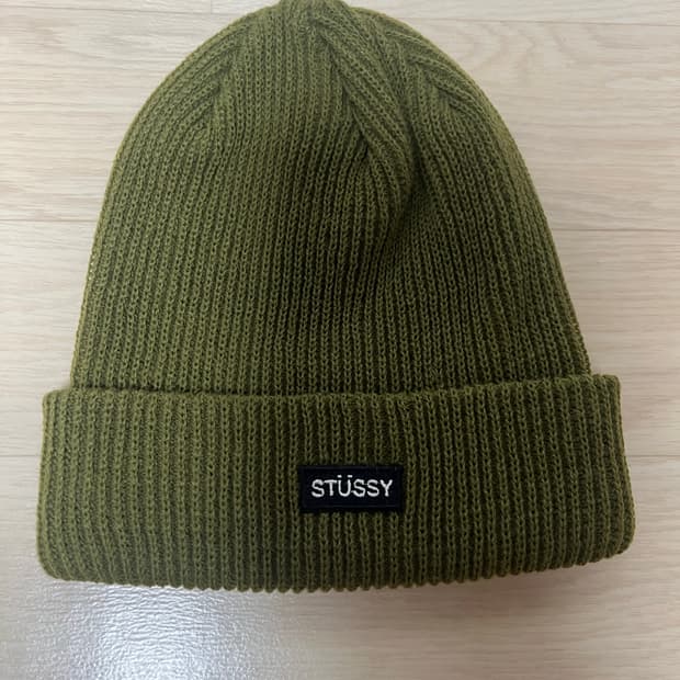 스투시 스몰로고 비니 올리브