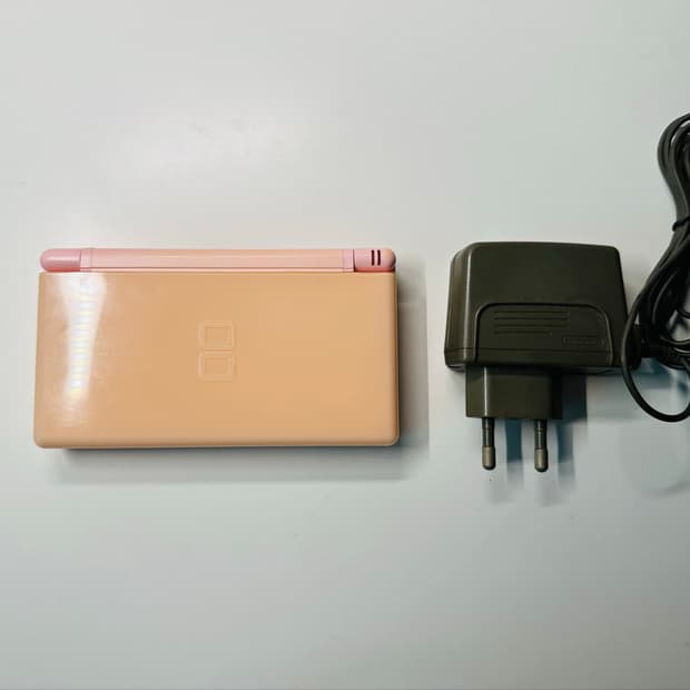 닌텐도 DS Lite DSL 노블 핑크 일판 + 정품충전기 판매(3DS)