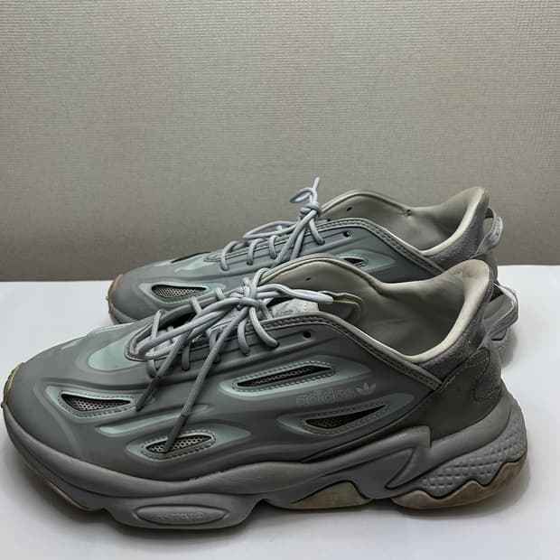 아디다스 오즈위고 라이트 그레이