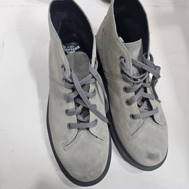 닥터마틴 6홀 (처치 스웨이드 그레이 UK6)