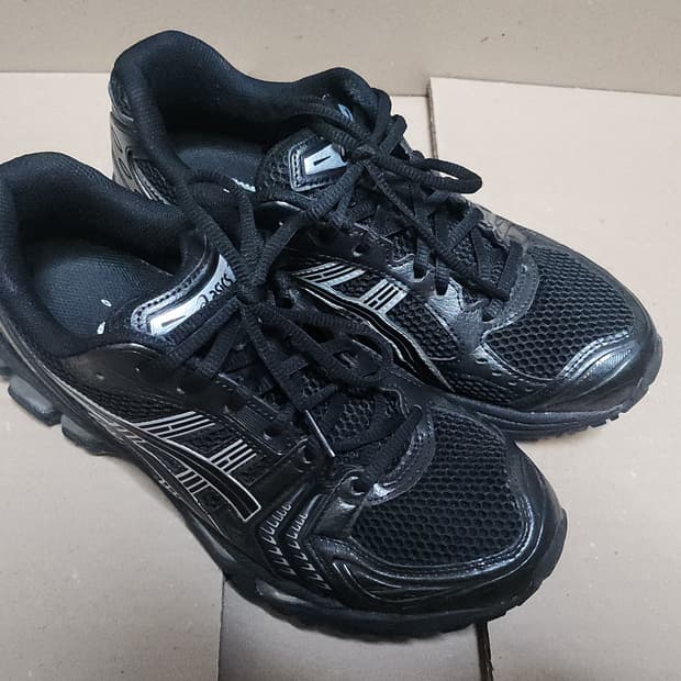 젤카야노 14 블랙 퓨어실버 255