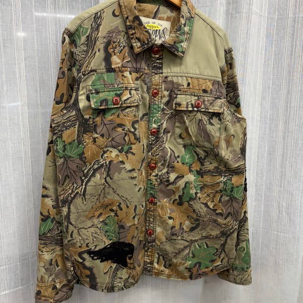 The RPVS 빈티지 밀리터리 카모 셔츠