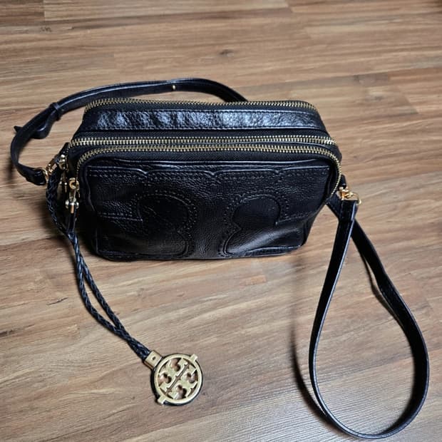 토리버치 블랙 아말리 미니 백