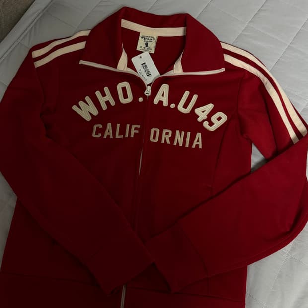 후아유 버건디 져지