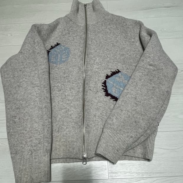 예스아이씨 집업 니트 s