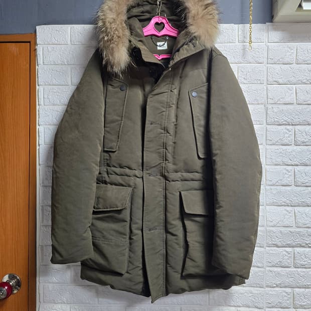 cp컴퍼니 패딩 100