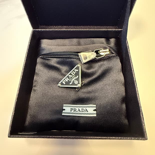 (새상품)프라다 이어링