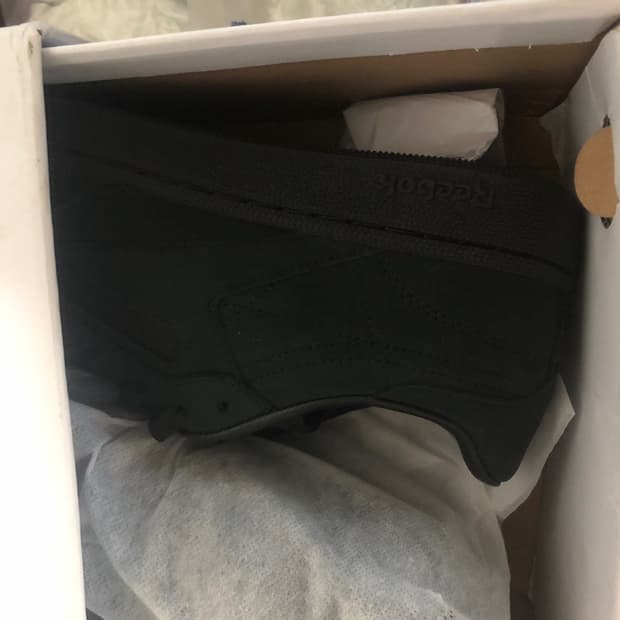 리복 자운드 클럽씨 255 검정 새제품