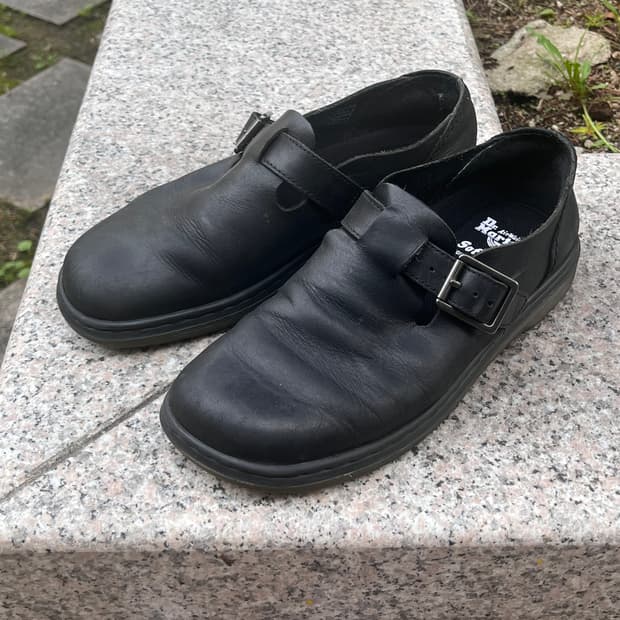 Dr. Martens 닥터마틴 페트리샤 레더