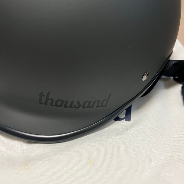 따우전드 블랙 무광 헬멧 M사이즈 