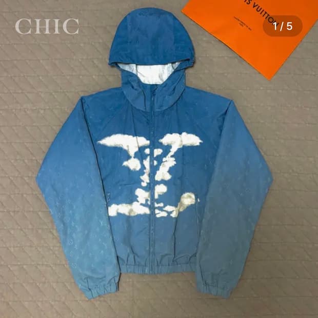루이비통 클라우드 모노그램 윈드브레이커