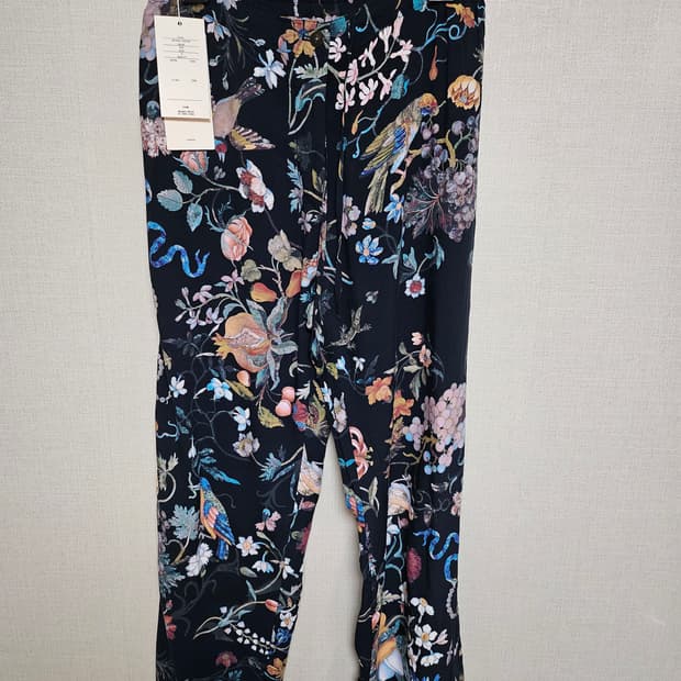 Unused(언유즈드) 플라워 레이온팬츠