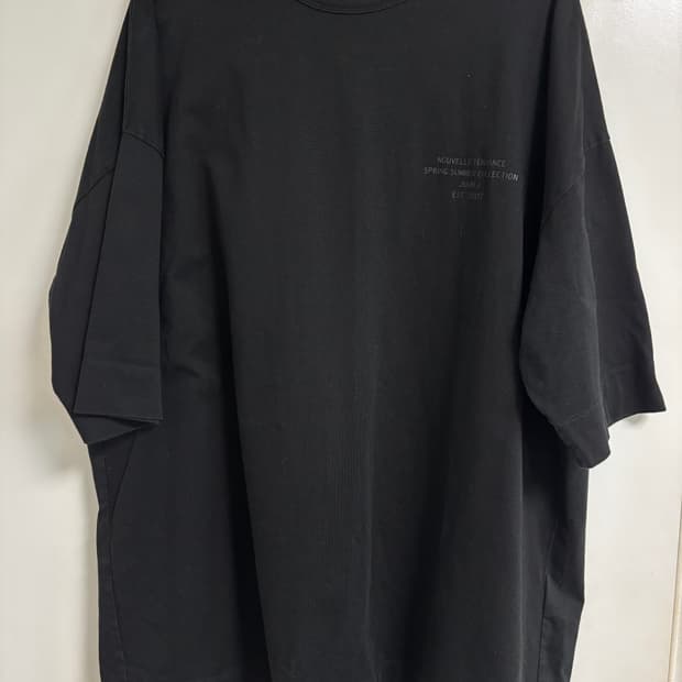 준지 시메트리 오버핏 반팔 S팝니다(실제 105)