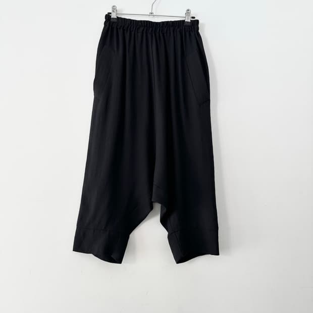 Loose easy banding pants / black