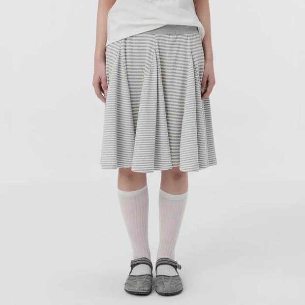오헤시오 스커트 치마STRIPE FLARE MIDI SKIRT, MELA