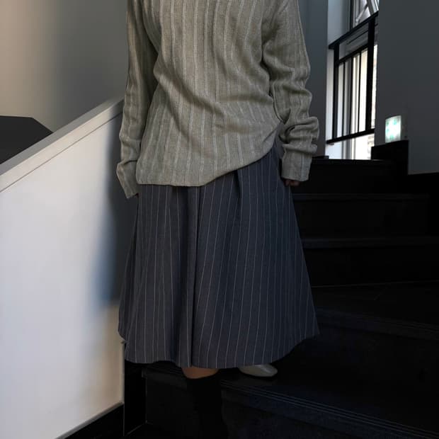 루이스샤브론 스트라이프 짜임 트임넥 긴팔니트