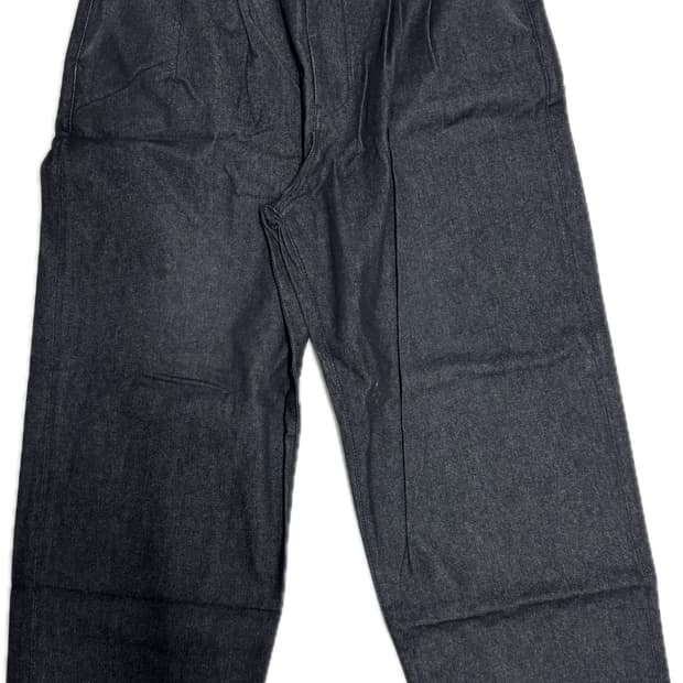 제로 Fixed Two Tuck Denim Pants