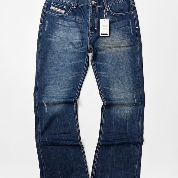 디젤 DIESEL 10s VIKER 세미 부츠컷 데님 팬츠 PN5019