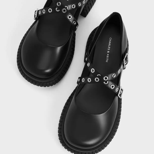 찰스앤키스 한소희 그로멧 스트랩 플랫폼 메리 제인 