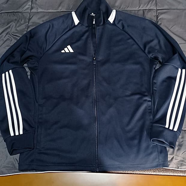 아디다스 얇은저지 105 가슴57 기장70