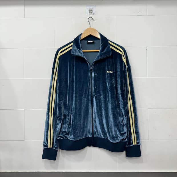 널디 벨벳 져지