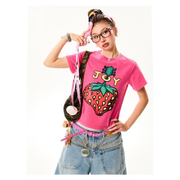 YOUNG STAGE Joy Strawberry T-shirt -ROSE