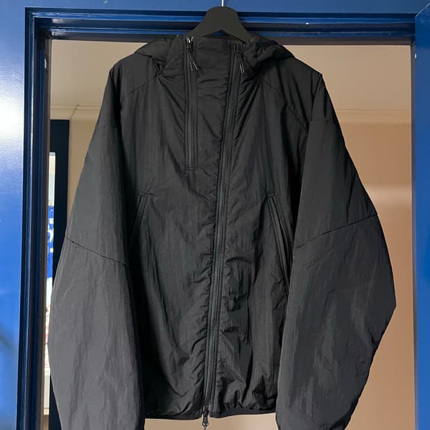 모이프AW24 DOUBLE-ZIP INSULATED PARKA BLACK