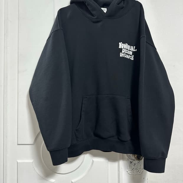 노매뉴얼 후드티