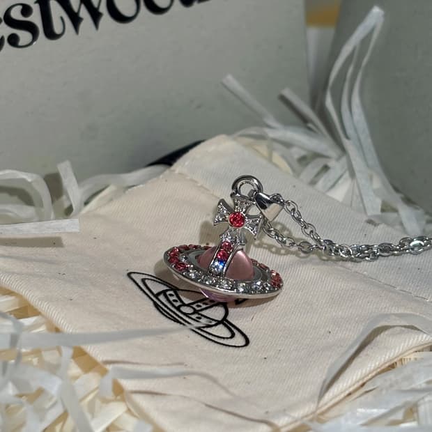 풀박스) 비비안웨스트우드 핑크 오알비 펜던트 목걸이