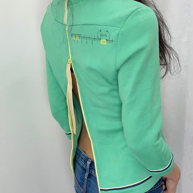 Diesel 롱 슬리브리스 