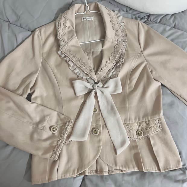 엑시즈팜 레이스 리본 자켓 모리걸 라떼갸루