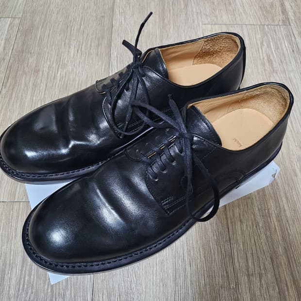 킨치 c11 275 팝니다.