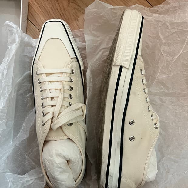 꼼데가르송 컨버스/240